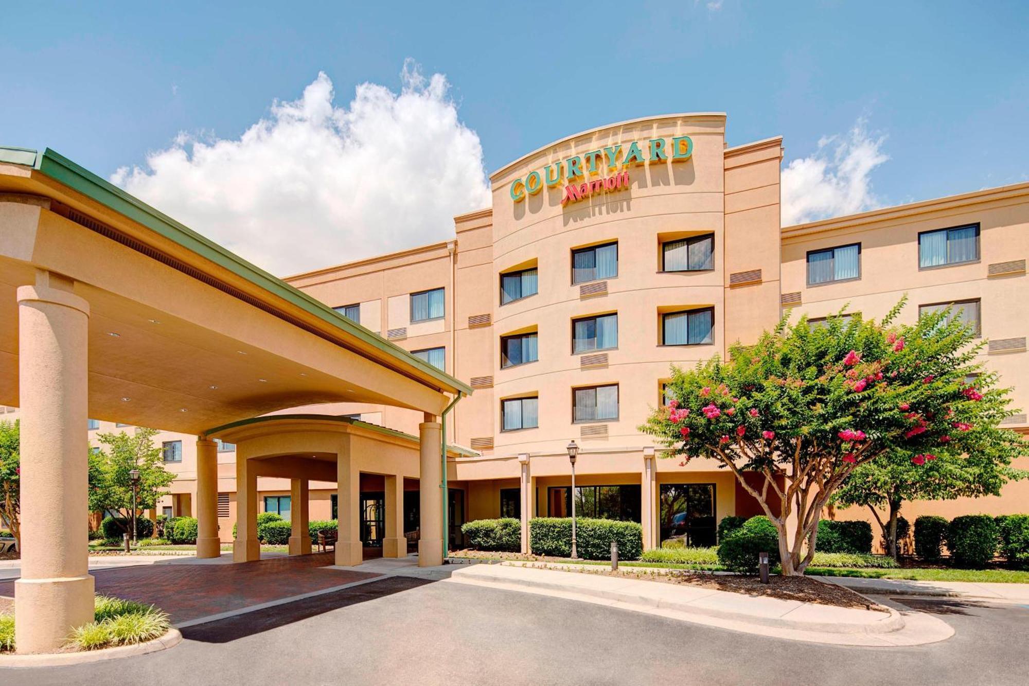 Courtyard By Marriott Roanoke Airport Hotell Exteriör bild